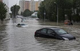 В Перми за ночь выпала месячная норма осадков, ...