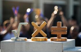 Российские школьники взяли 6 медалей на математ...