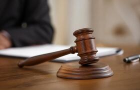 Прокуратура вернула на работу многодетную мать,...