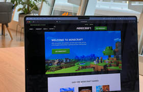 В Minecraft появился город билайна с охотниками...