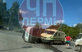 В Перми машина влетела в инкассаторскую машину